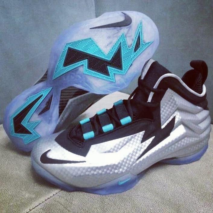 Nike Chukka-Posite
