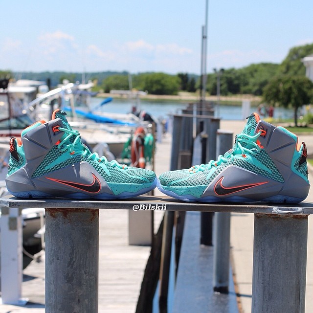 Nike LeBron 12 āSouth Beachā