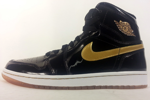 Air Jordan 1 “Gold”