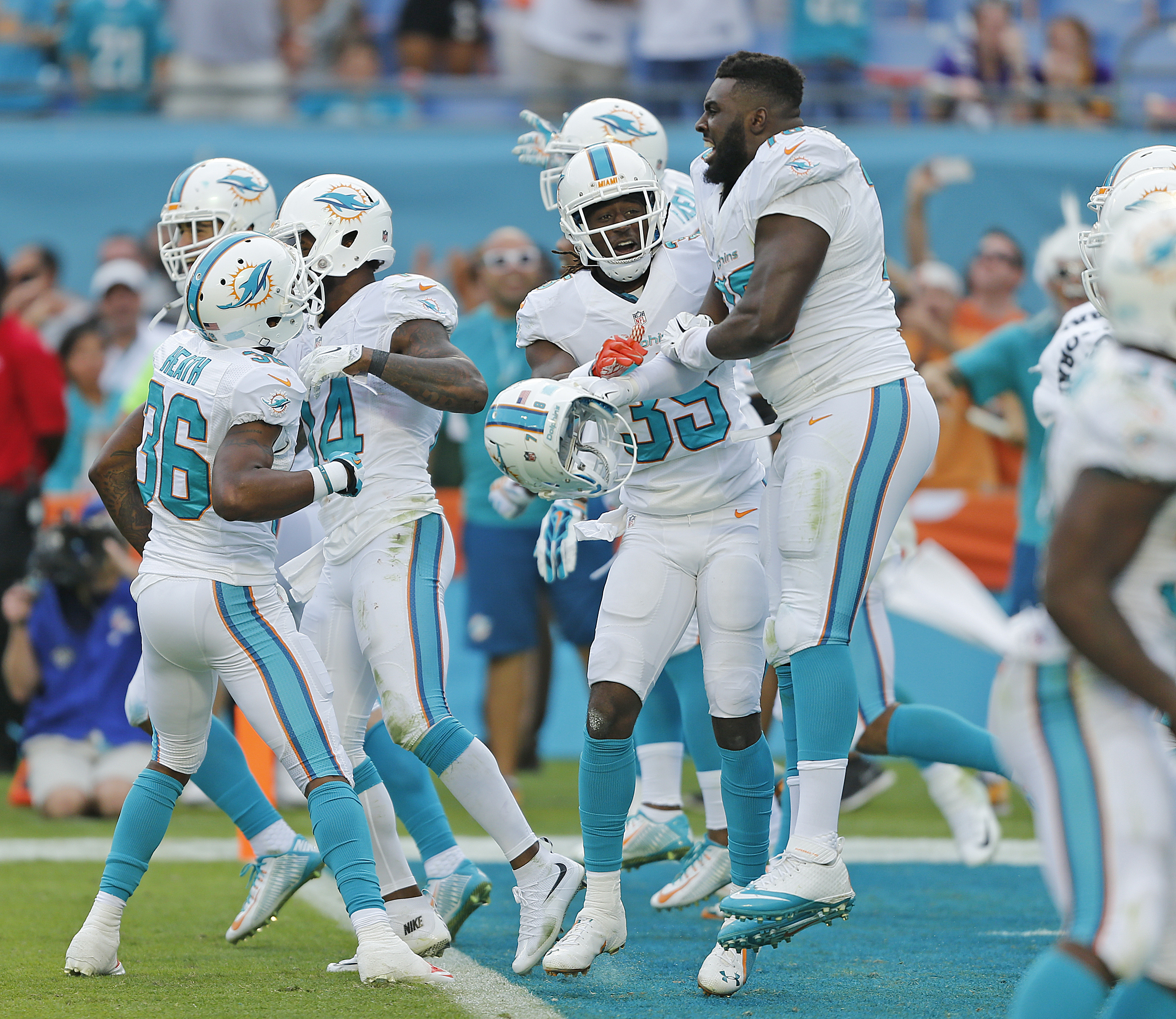 Minnesota Vikings v Miami Dolphins